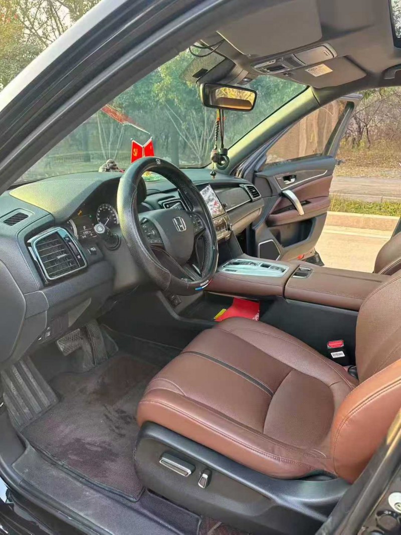 潍坊22年本田URV4