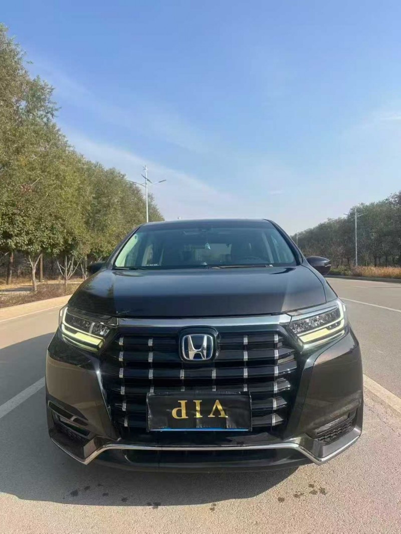 青岛22年本田艾力绅1