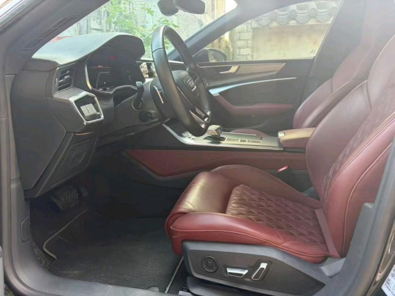 东莞25年奥迪A7L4