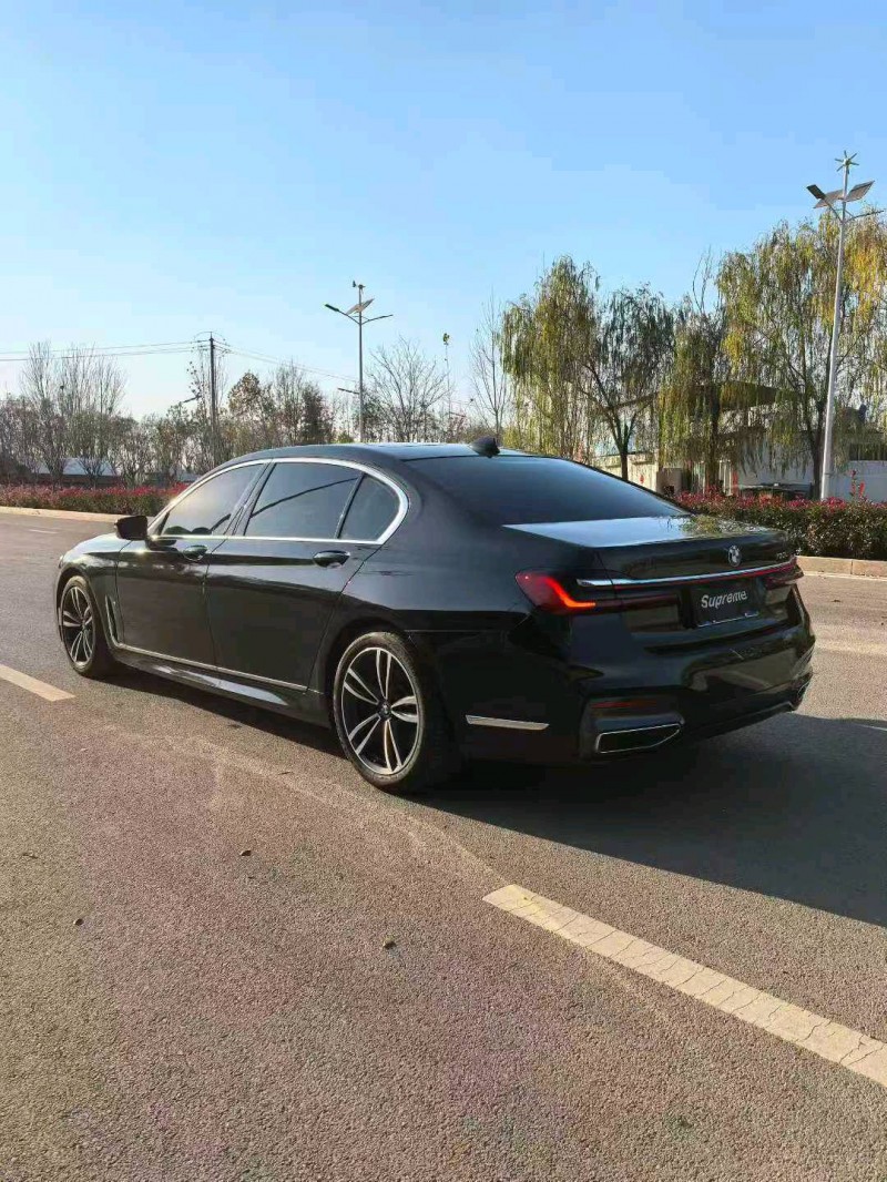 济南21年宝马7系8