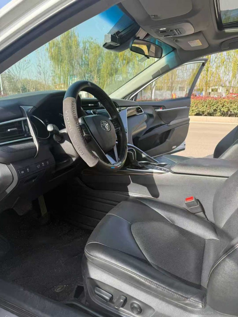 济宁20年丰田凯美瑞4