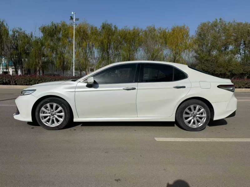 济宁20年丰田凯美瑞9