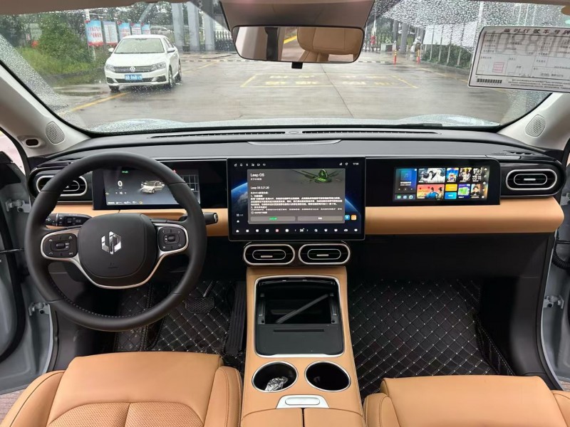 宿迁25年零跑汽车C115