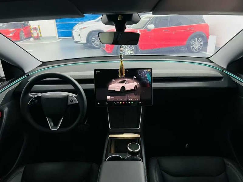 广州25年特斯拉MODEL Y4