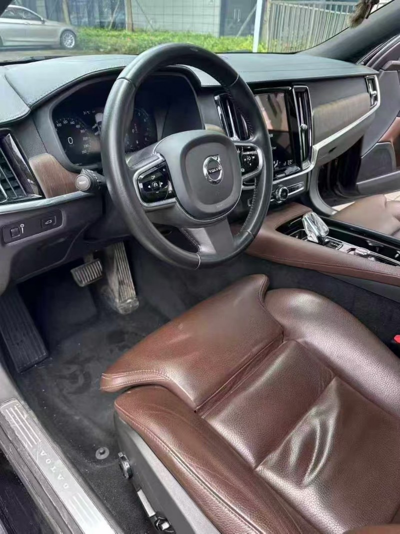 徐州21年沃尔沃S903