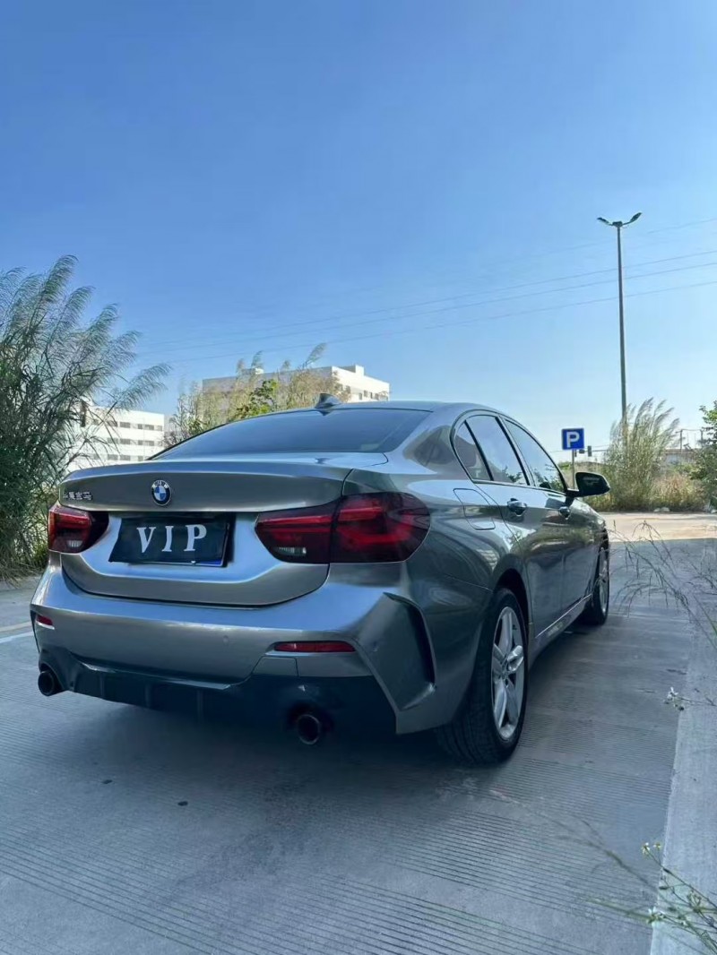 南宁23年宝马1系9