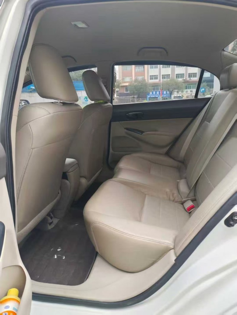 广州15年本田思铭4