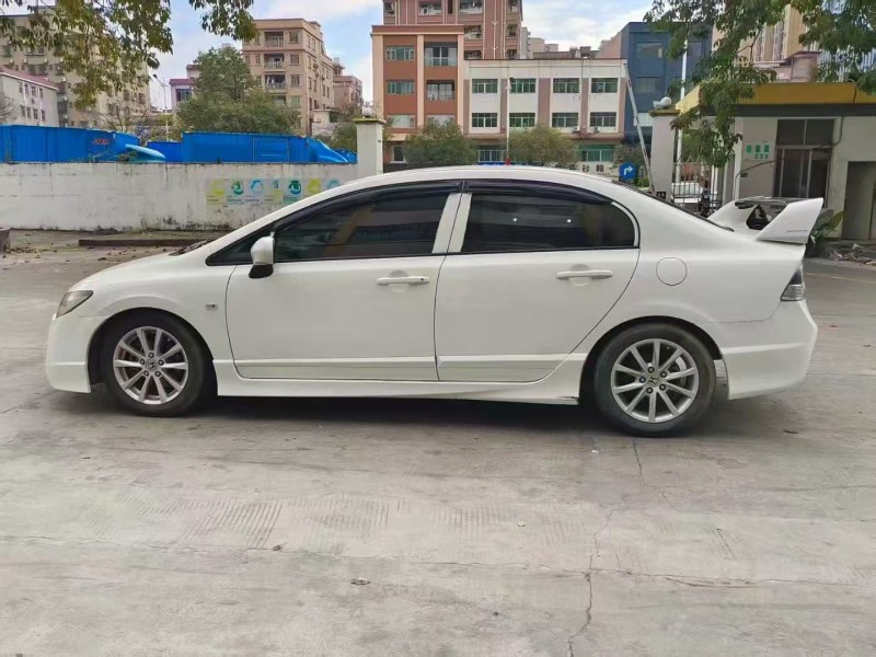 广州15年本田思铭8