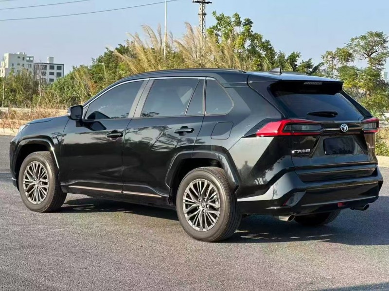 广州25年丰田威兰达4