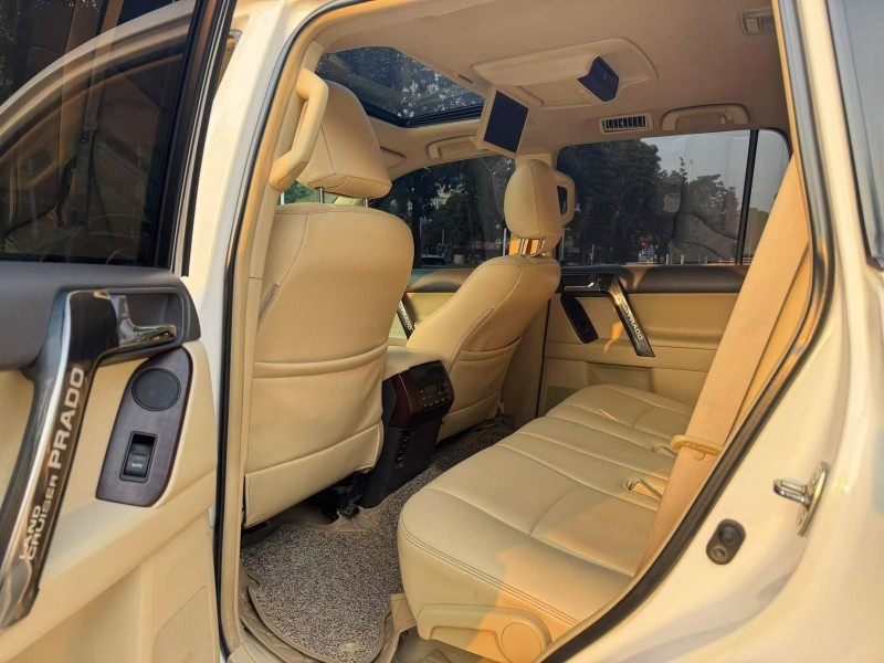 广州14年丰田普拉多6