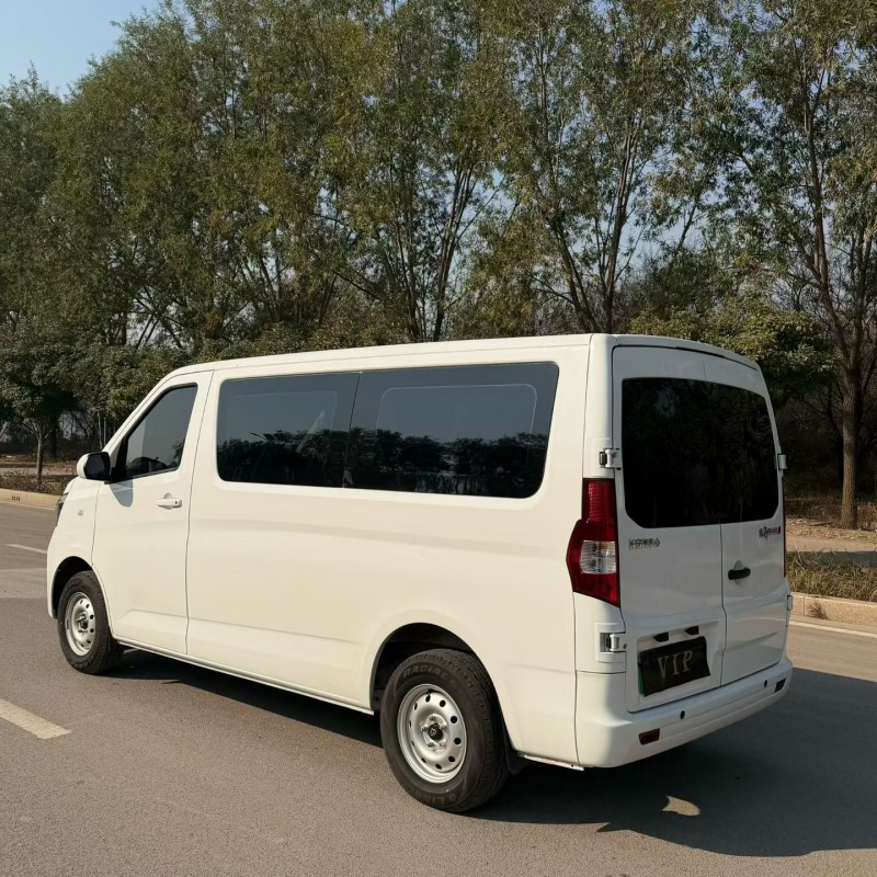 枣庄25年长安汽车睿行8