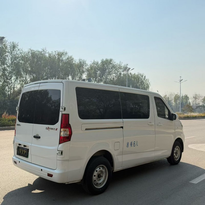 枣庄25年长安汽车睿行9