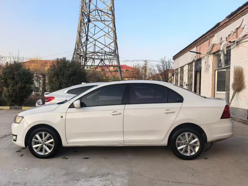 菏泽17年斯柯达昕锐3