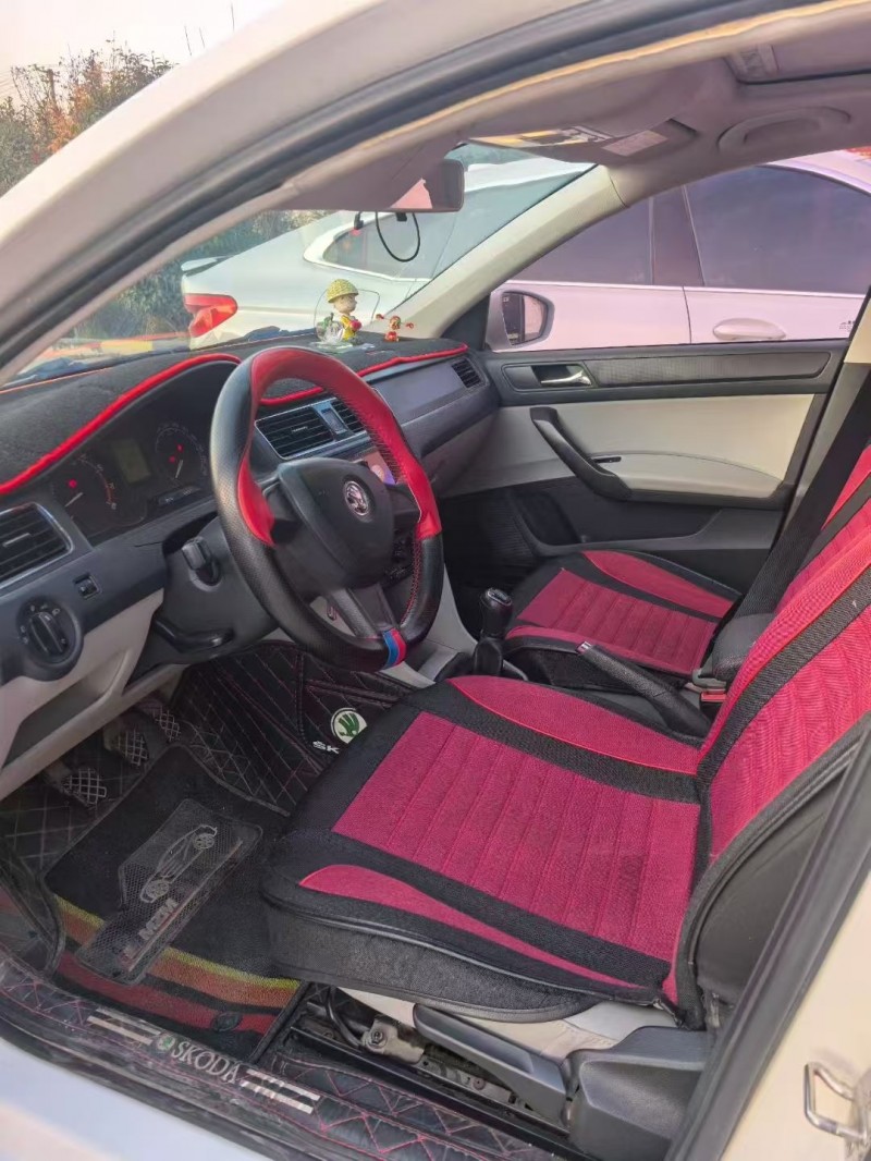 菏泽17年斯柯达昕锐4