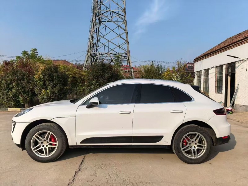 菏泽17年保时捷Macan3