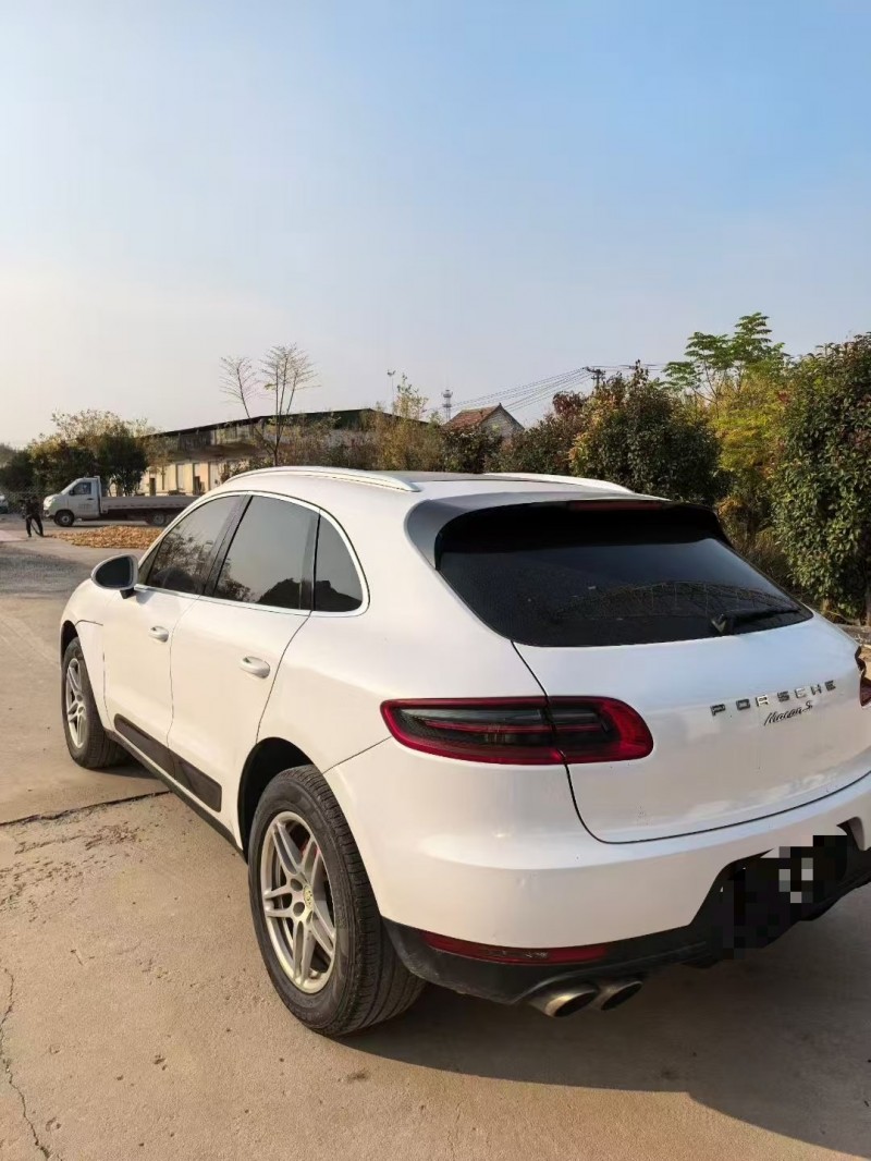 菏泽17年保时捷Macan8