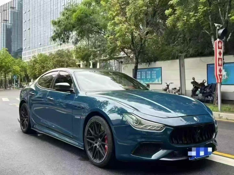 广州18年玛莎拉蒂Ghibli2