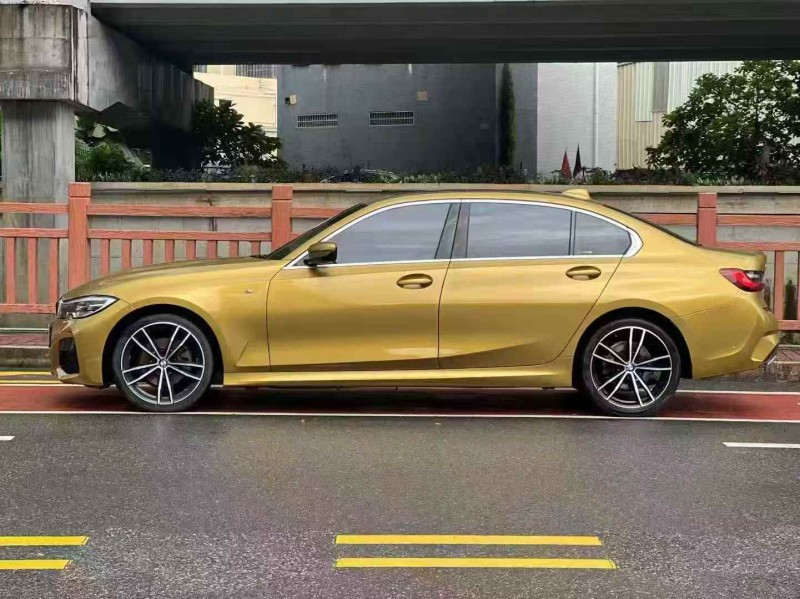 广州19年宝马3系8