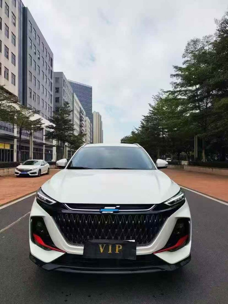 广州23年长安汽车欧尚1