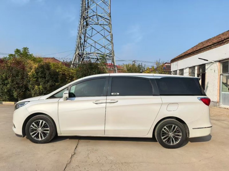 菏泽19年别克GL82