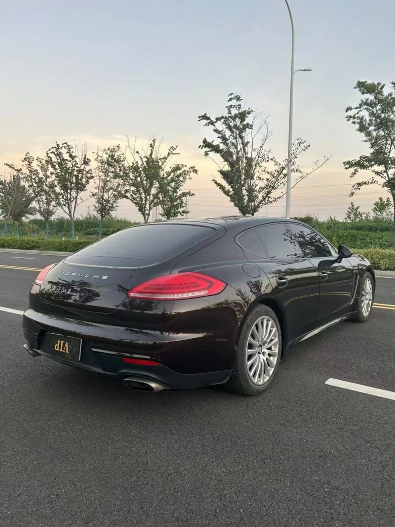 宿迁14年保时捷帕拉梅拉7