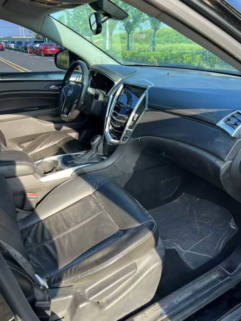 宿迁16年凯迪拉克SRX5