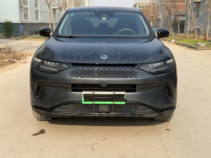 新乡24年零跑汽车C111