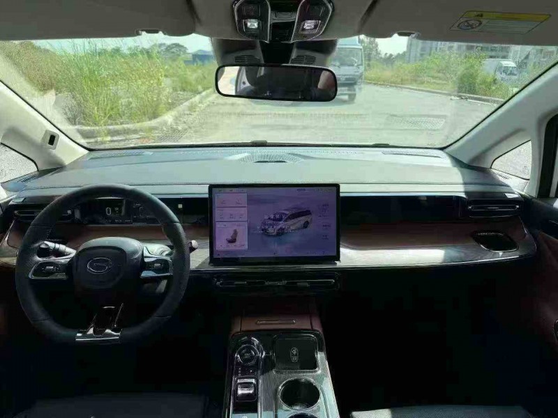 贵港25年传祺E84