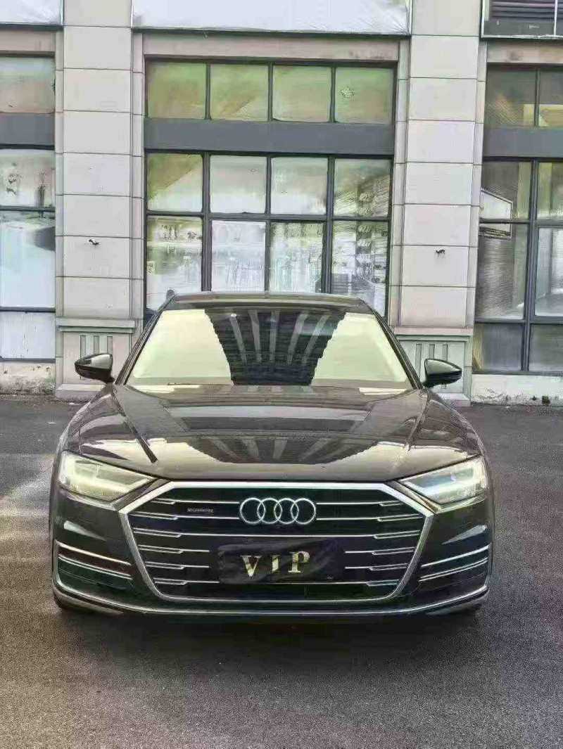 厦门21年奥迪A8L1