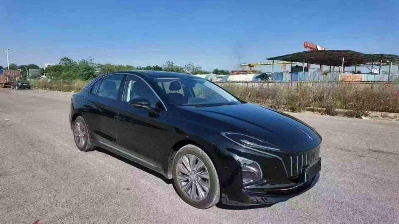 贵港25年红旗E-QM52