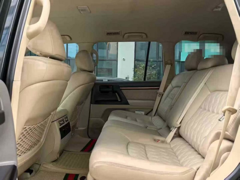 深圳18年丰田兰德酷路泽5