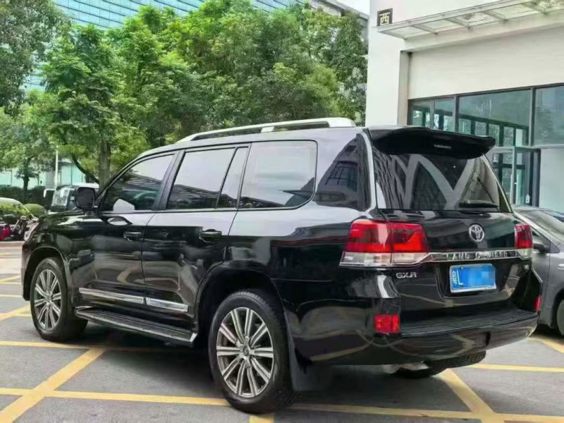 深圳18年丰田兰德酷路泽7