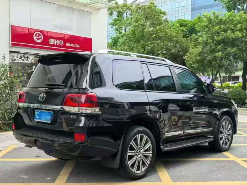 深圳18年丰田兰德酷路泽9