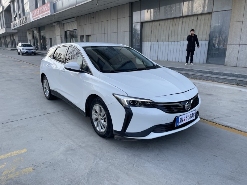 济宁22年别克微蓝3