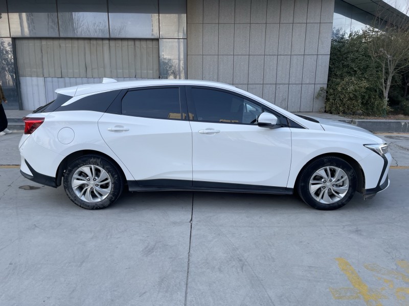 济宁22年别克微蓝8