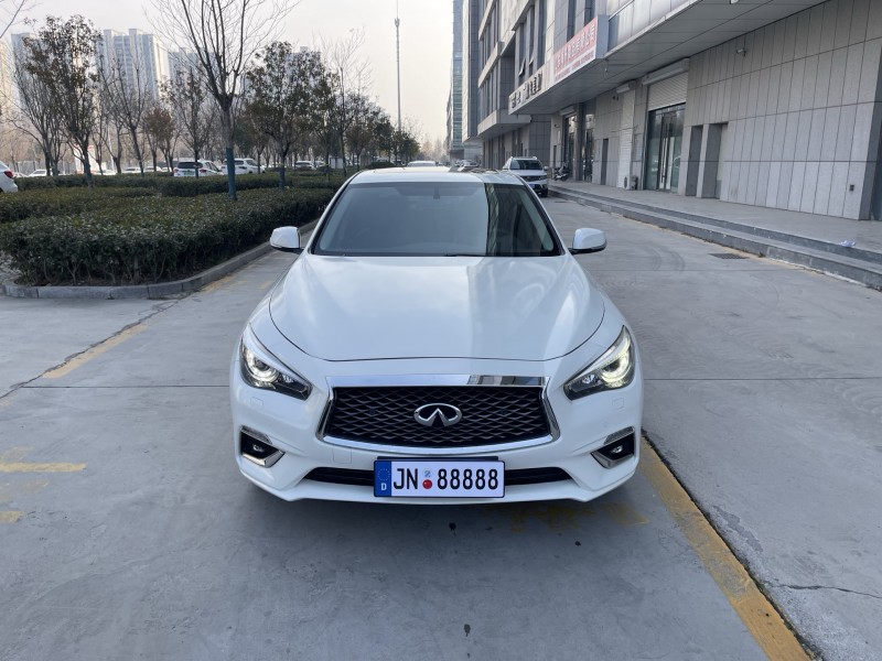 济宁18年英菲尼迪Q50L1