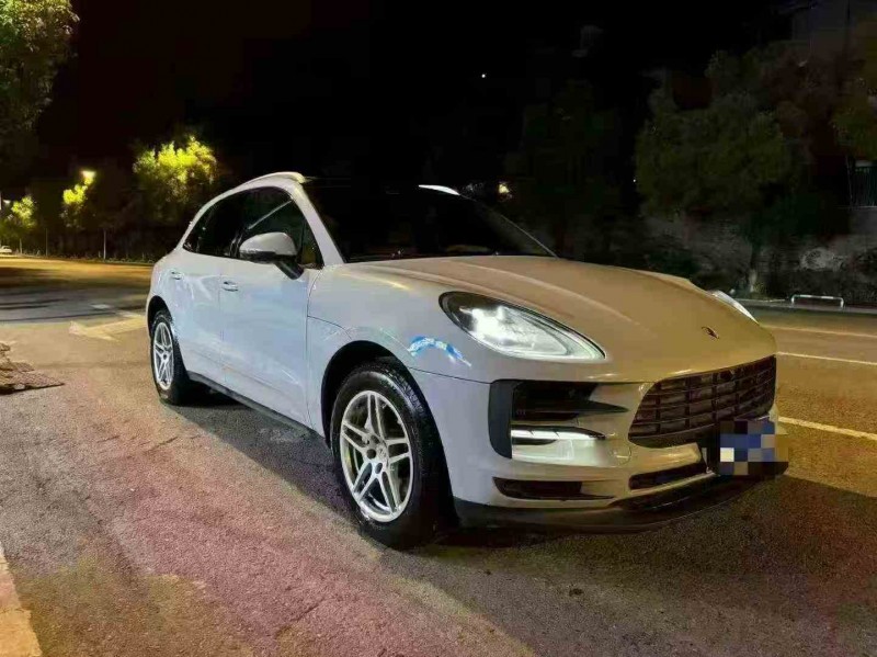 重庆15年保时捷Macan2