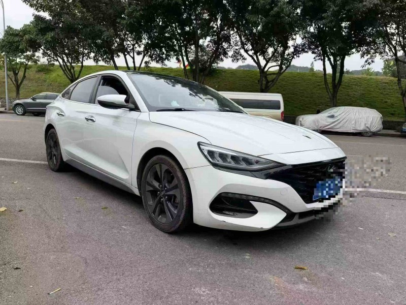 重庆19年现代菲斯塔2