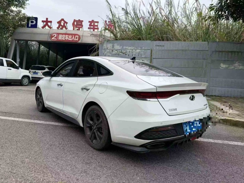 重庆19年现代菲斯塔7