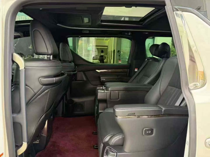 深圳23年丰田埃尔法5