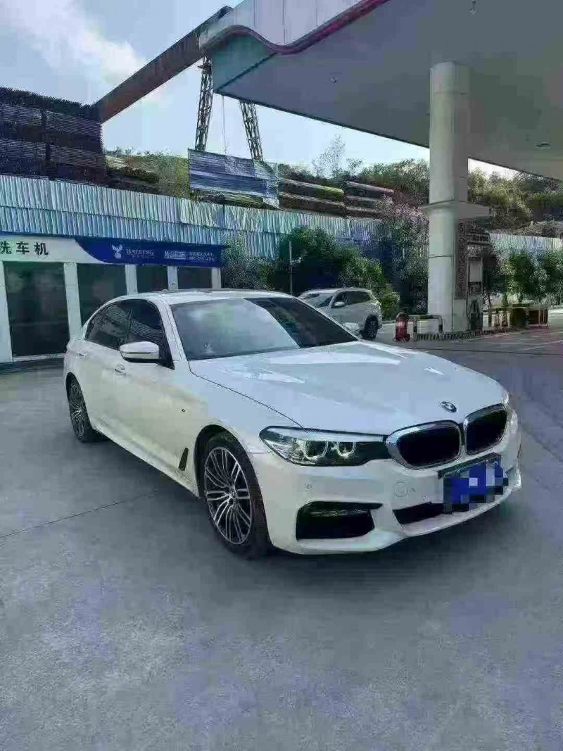 重庆18年宝马3系2