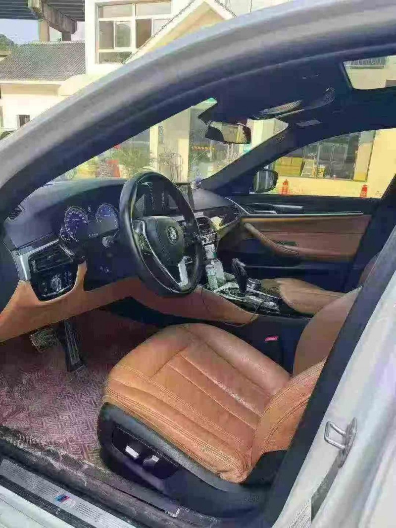 重庆18年宝马3系5