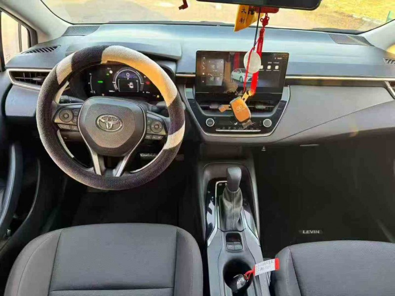 连云港23年丰田雷凌5