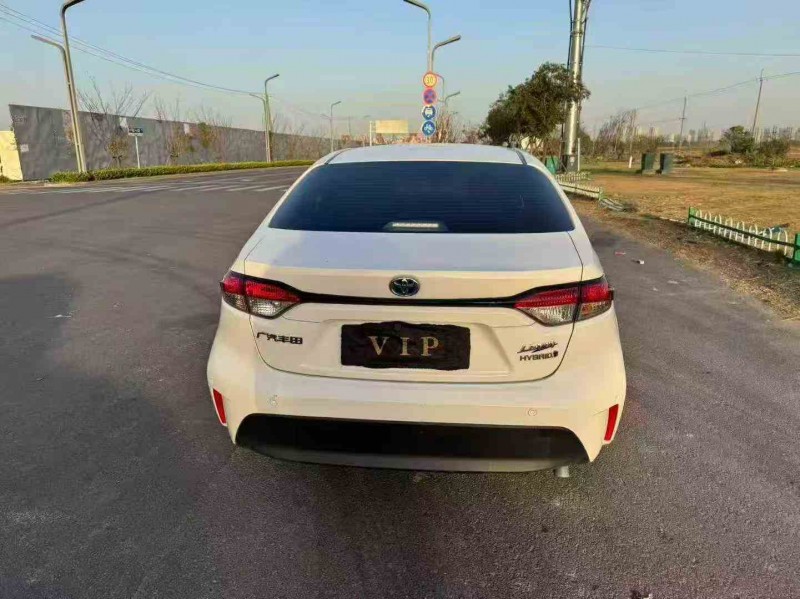 连云港23年丰田雷凌9