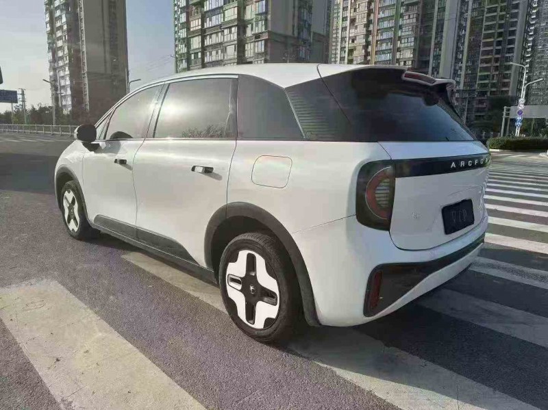 徐州24年极狐汽车阿尔法7