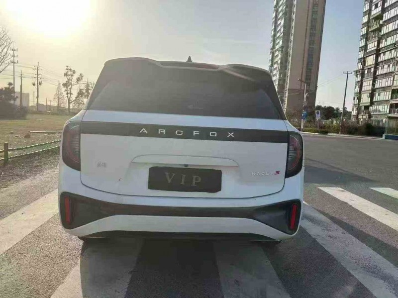 徐州24年极狐汽车阿尔法9