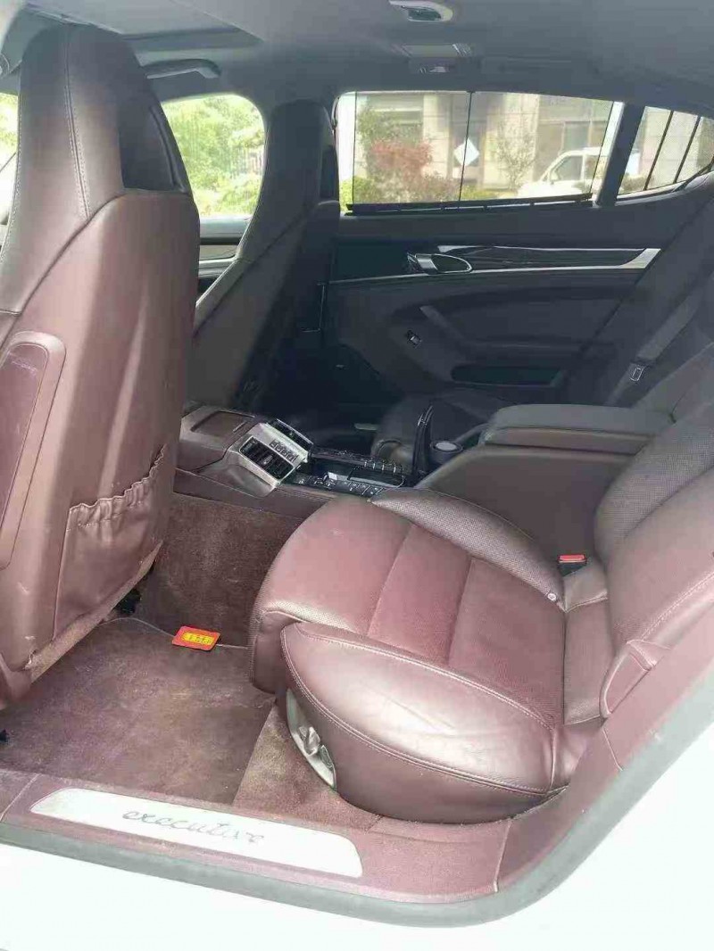 淮安15年保时捷帕拉梅拉6