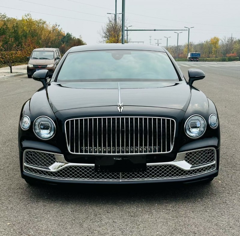 太原24年宾利飞驰1