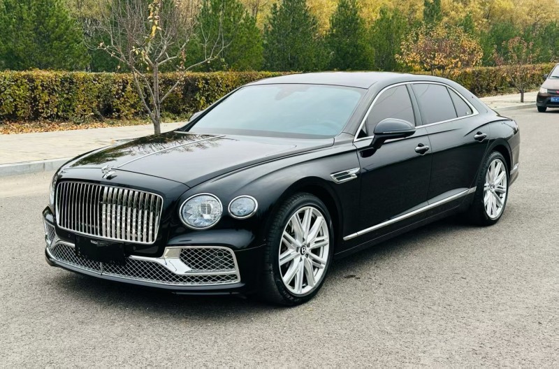 太原24年宾利飞驰2