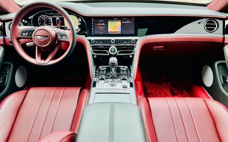 太原24年宾利飞驰5